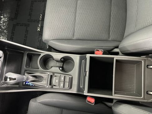 Used 2020 Hyundai Tucson Value FWD image 15