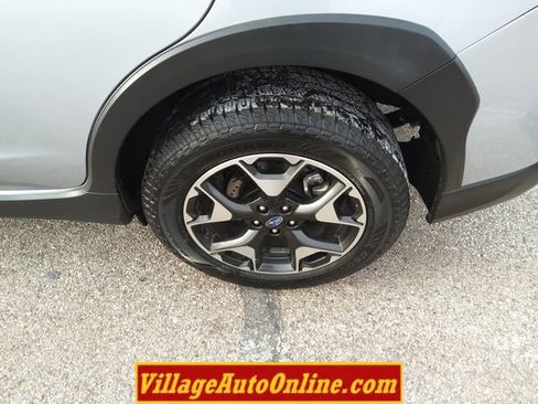 Used 2019 Subaru Crosstrek 2.0i image 10