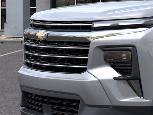 New 2026 Chevrolet Traverse LT w/ Driver Confidence Package image 13