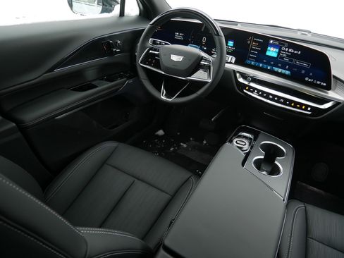 New 2026 Cadillac Lyriq Premium Sport image 7