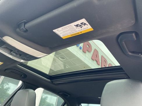 Used 2014 Mercedes-Benz C 250 Sedan image 18