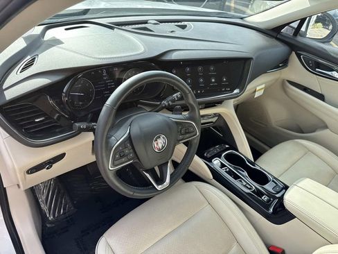 Used 2023 Buick Envision Essence image 19