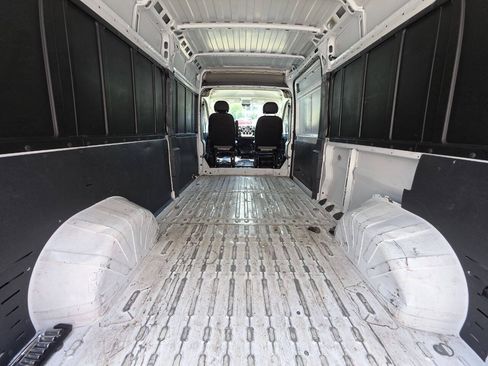 Used 2021 RAM ProMaster 2500 FWD image 13