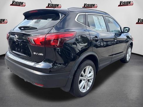 Used 2017 Nissan Rogue Sport SV w/ SV All-Weather Package AWD/4WD image 5