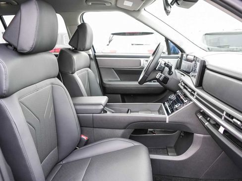 Used 2025 Hyundai Santa Fe SEL FWD image 20