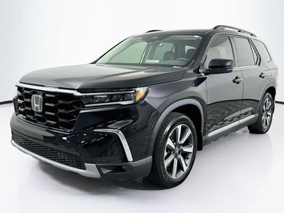 Certified 2025 Honda Pilot Touring