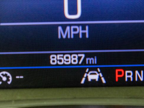 Used 2019 Chevrolet Equinox LT w/ Driver Convenience Package image 37