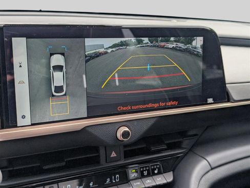 Used 2023 Toyota Crown Platinum image 29