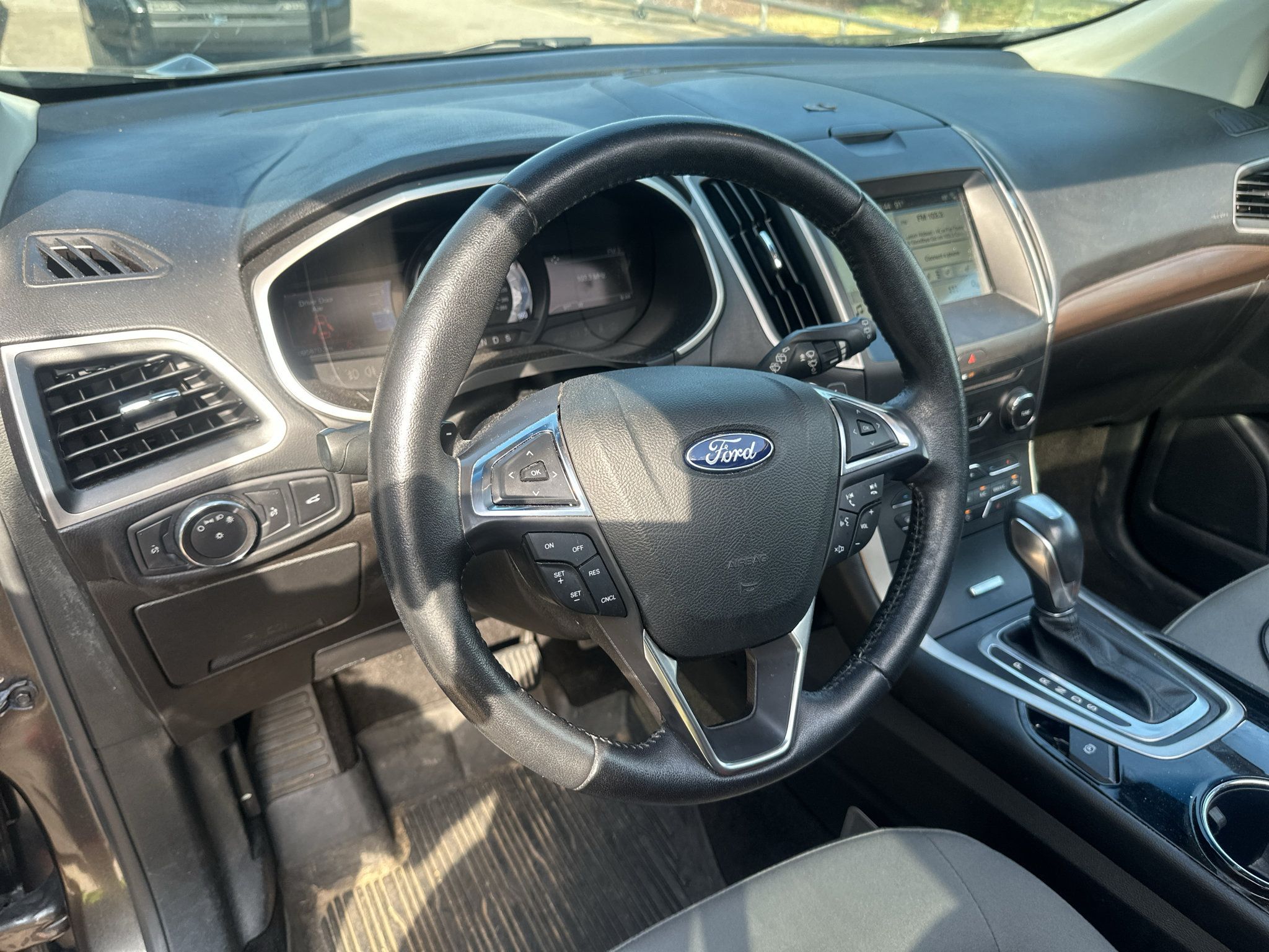 Used 2018 Ford Edge SEL w/ Equipment Group 201A AWD/4WD image 19