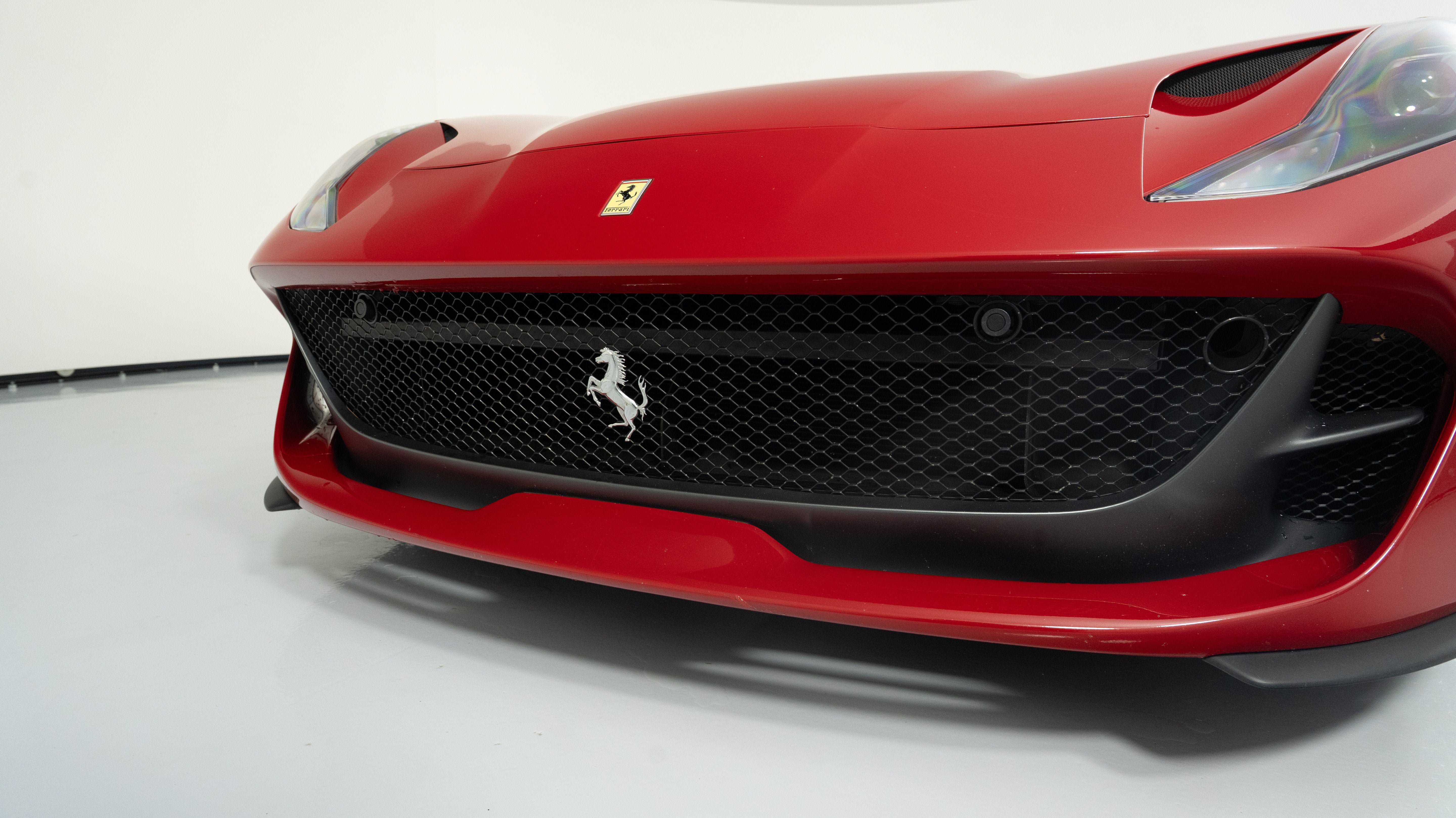Certified 2018 Ferrari 812 Superfast RWD image 10