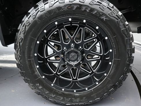 Used 2021 Chevrolet Silverado 1500 Custom Trail Boss w/ Midnight Edition image 10