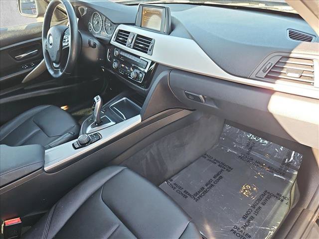 Used 2016 BMW 320i Sedan RWD image 21