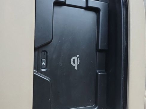 Used 2021 Toyota Highlander Limited image 38