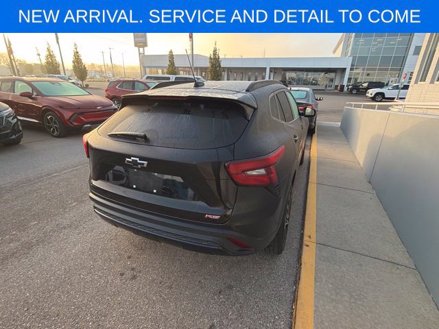Certified 2026 Chevrolet Trax RS w/ Sunroof Package FWD image 8