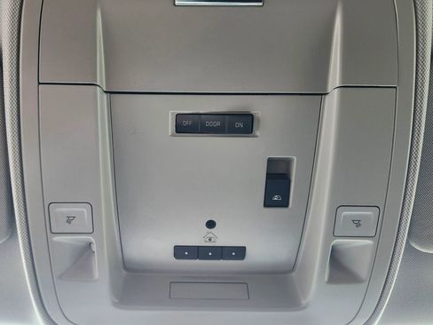 Used 2015 Chevrolet Silverado 2500 LTZ w/ LTZ Plus Package image 31