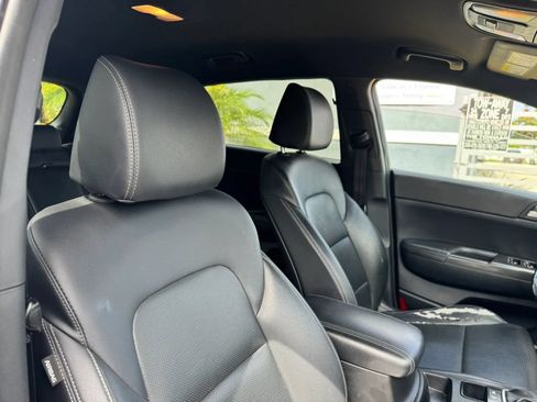 Used 2020 Kia Sportage S FWD image 15