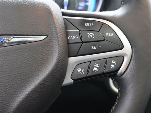 Used 2016 Chrysler 300 C w/ Safetytec Plus Group image 23