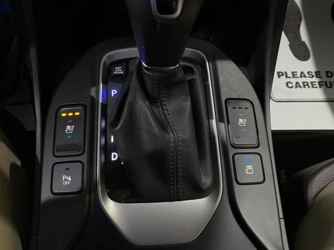 Used 2017 Hyundai Santa Fe Sport w/ 2.4L Tech Package 04 image 12