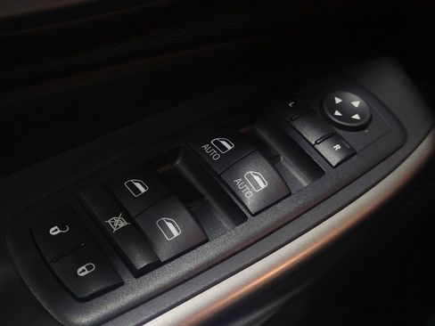 Used 2021 Jeep Cherokee Limited w/ Elite Package image 27