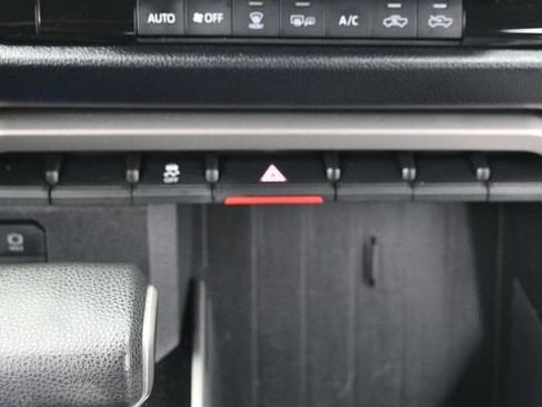 Used 2022 Toyota Tundra SR5 AWD/4WD image 24