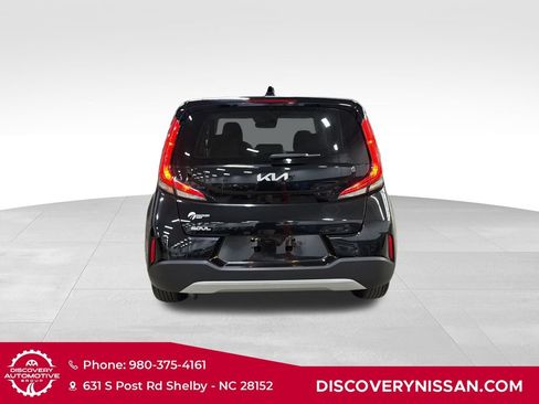 Used 2024 Kia Soul LX w/ Option Group 015 FWD image 7