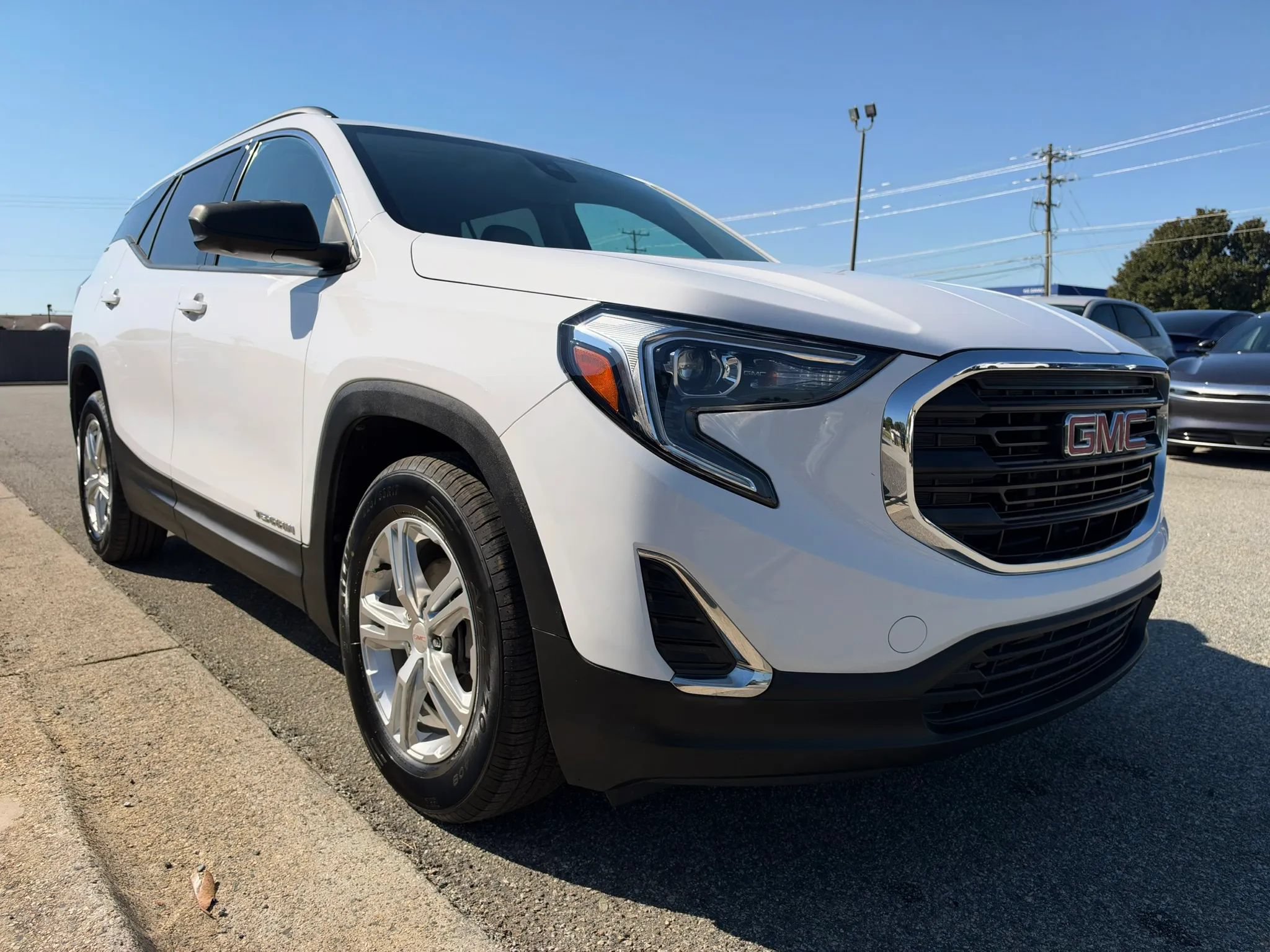 Used 2020 GMC Terrain SLE w/ Driver Convenience Package FWD image 23