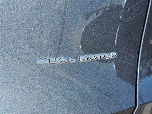 Used 2023 Tesla Model Y Long Range image 23