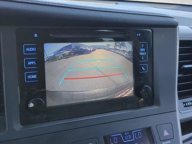 Used 2015 Toyota Sienna XLE w/ XLE Navigation Package FWD image 14
