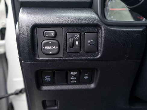 Used 2023 Toyota 4Runner Limited AWD/4WD image 15