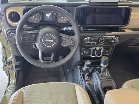 Used 2026 Jeep Wrangler Unlimited Sport AWD/4WD image 17