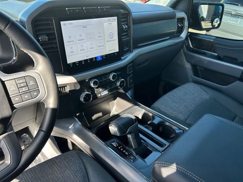 Used 2023 Ford F150 Lightning XLT AWD/4WD image 21
