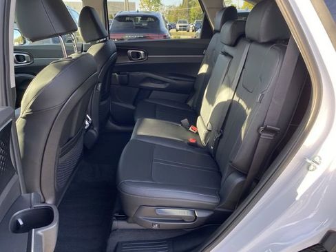 New 2025 Kia Sorento S image 34