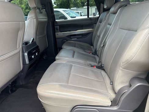 Used 2018 Ford Expedition Max XLT w/ Equipment Group 202A RWD image 15