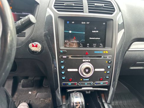 Used 2017 Ford Explorer Sport AWD/4WD image 12