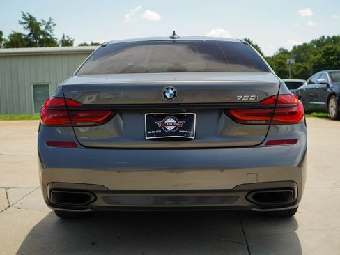 Used 2019 BMW 750i w/ Executive Package RWD image 20