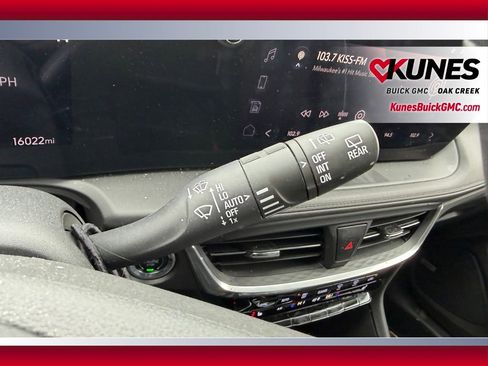 Used 2024 Buick Encore GX Avenir w/ Avenir Convenience Package image 15