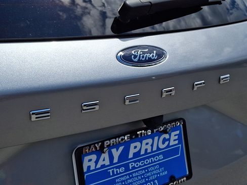 Used 2024 Ford Escape ST-Line w/ Tech Pack #1 FWD image 30