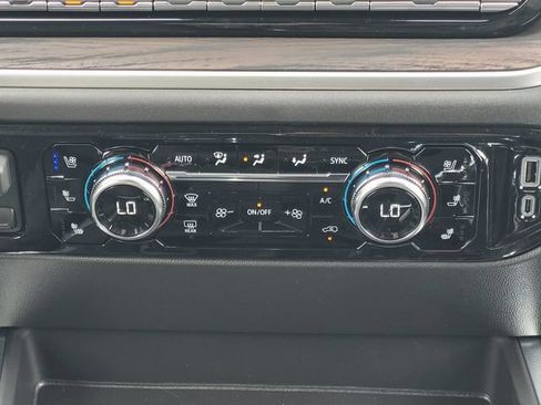 New 2026 GMC Sierra 1500 SLT AWD/4WD image 14