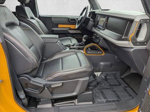 Used 2022 Ford Bronco Badlands w/ Sasquatch Package image 18