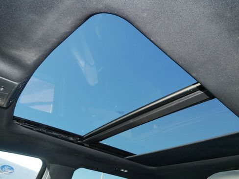 Used 2021 Ford F350 Platinum w/ Tremor Off-Road Package image 35