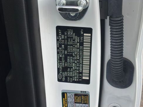 Used 2025 Hyundai Kona SEL image 24