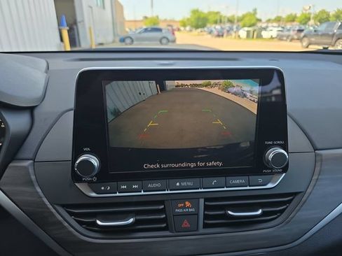 New 2026 Nissan Altima 2.5 SV FWD image 10