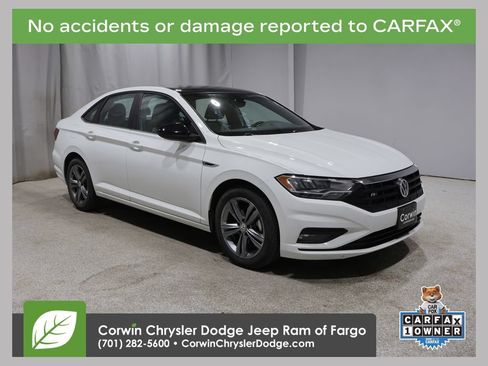 Used 2021 Volkswagen Jetta R-Line FWD image 1