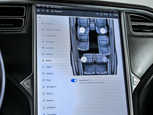 Used 2017 Tesla Model X 100D image 34