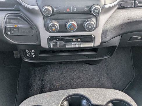 Certified 2024 RAM 2500 Big Horn AWD/4WD image 17
