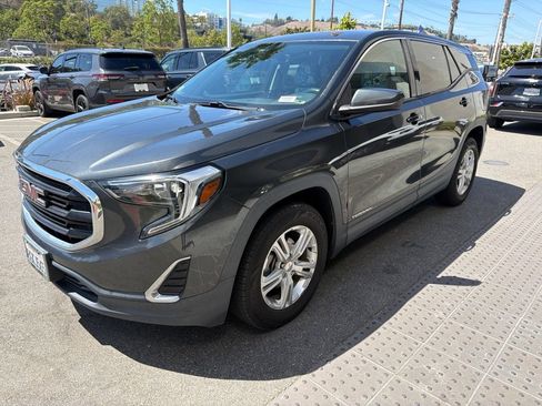 Used 2019 GMC Terrain SLE FWD image 3