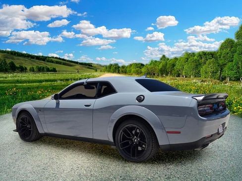 Certified 2022 Dodge Challenger R/T Scat Pack RWD image 4