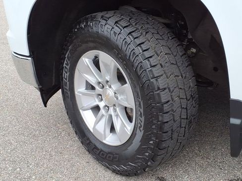 Used 2023 Chevrolet Silverado 1500 W/T w/ Trailering Package AWD/4WD image 8