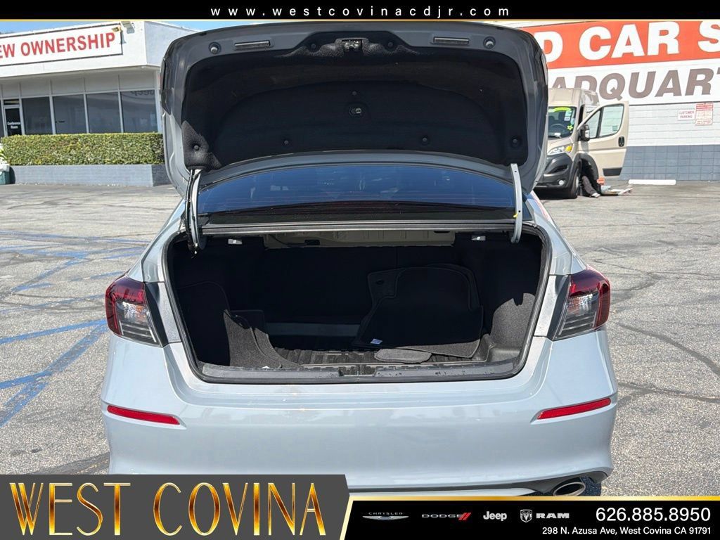 Used 2025 Honda Civic Sport image 16