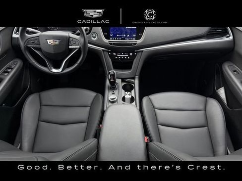 Certified 2025 Cadillac XT6 Luxury FWD image 12